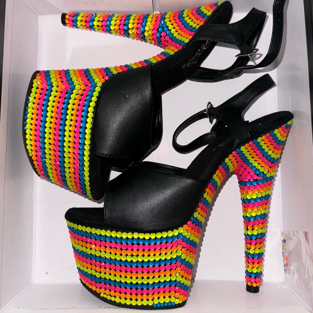 PLEASER Heels Size 8 NEVER WORN